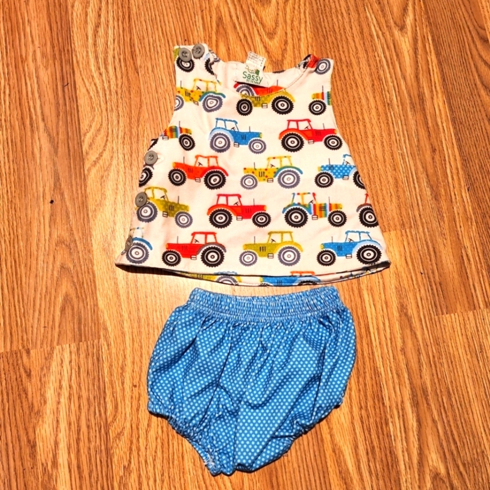 Sassy stitches 6 mo diaper set